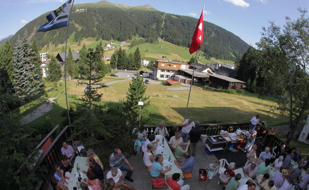 Chalet-Hotel Larix Davos Buitenkant foto