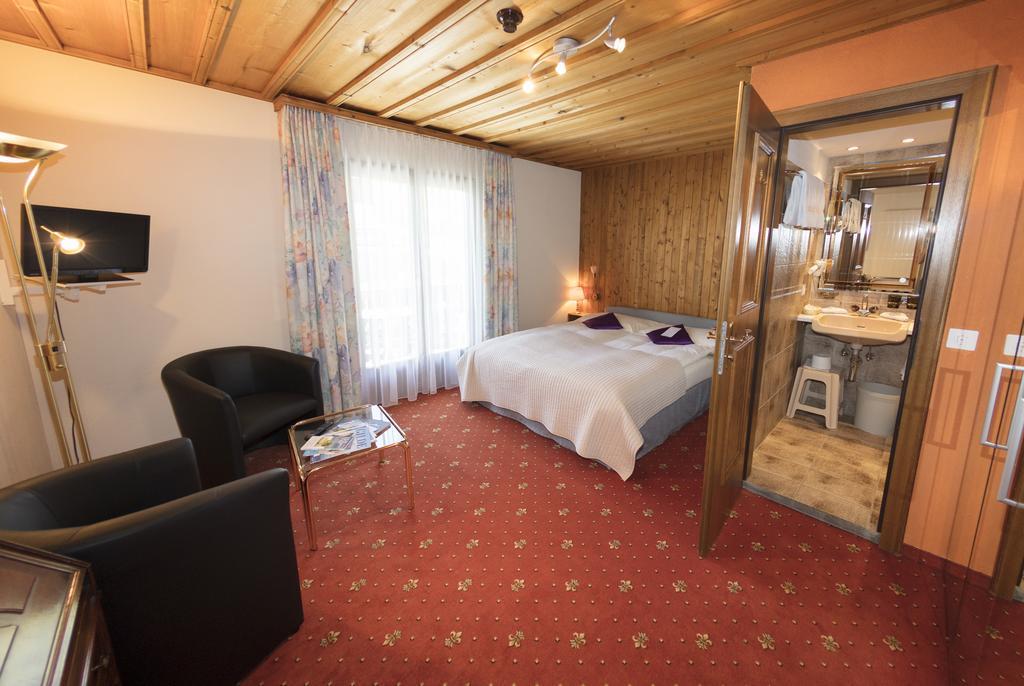 Chalet-Hotel Larix Davos Buitenkant foto